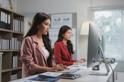 Female computer operators